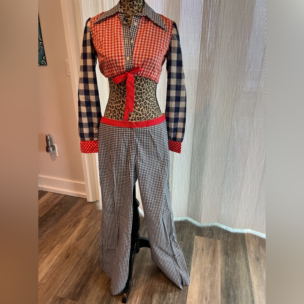 Vintage 1960s Beach Party pants and crop top size 9, women’s 8